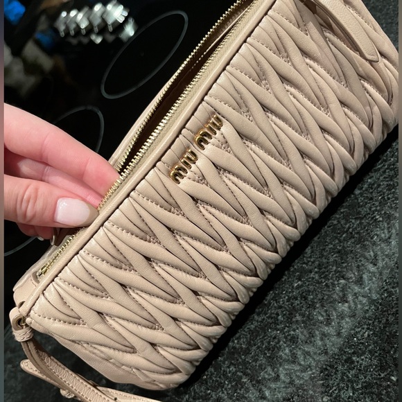 Miu Miu wristlet - Picture 3 of 7